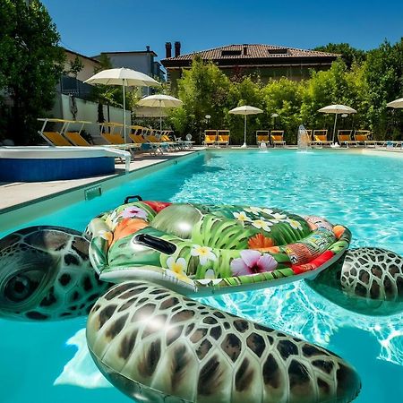 Hotel Tre Rose Riccione Eksteriør billede