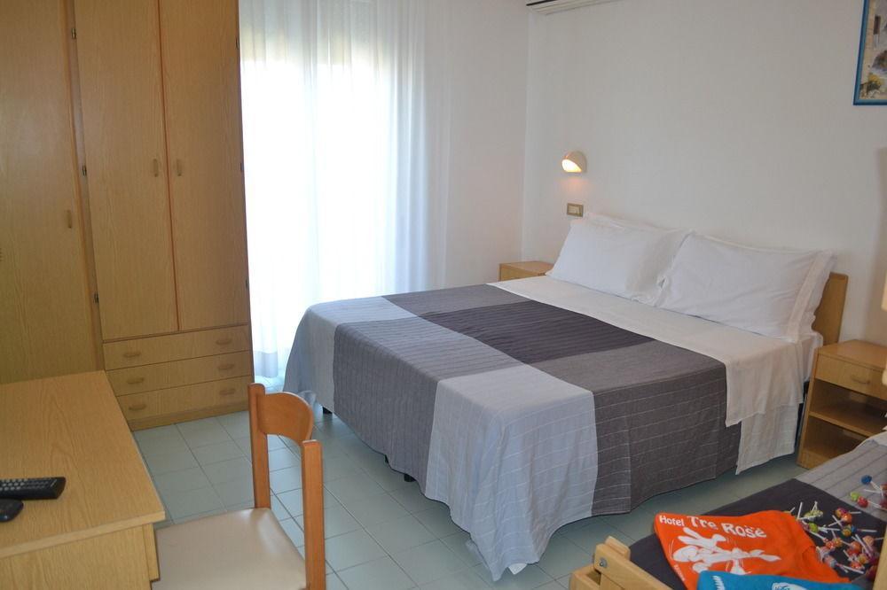 Hotel Tre Rose Riccione Eksteriør billede